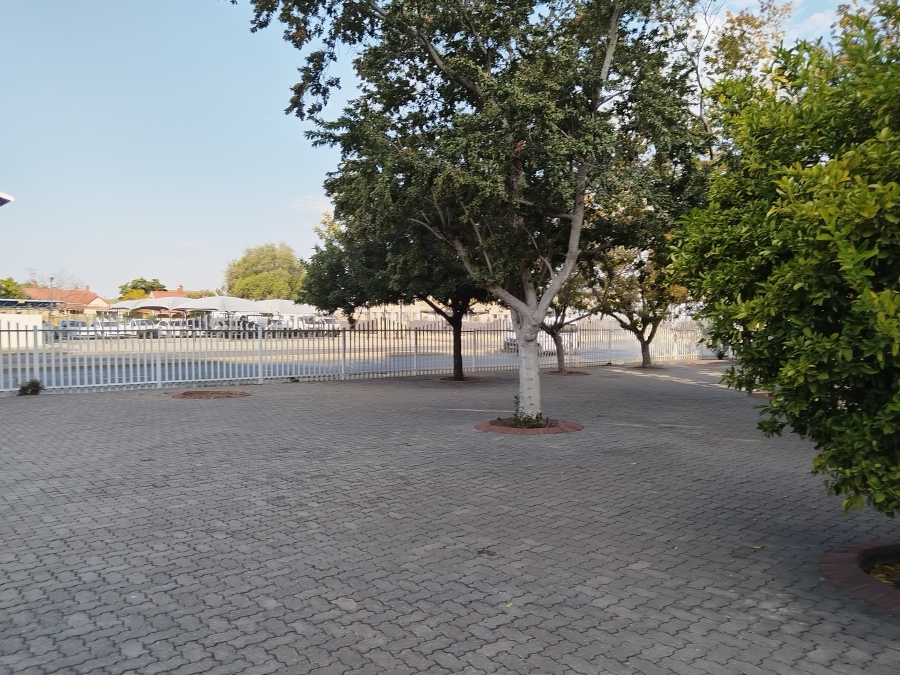 20 Bedroom Property for Sale in Kimberley Central Northern Cape